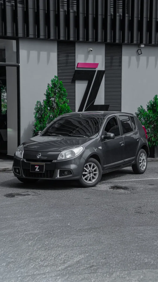 Renault sandero automatic 1.6 2014