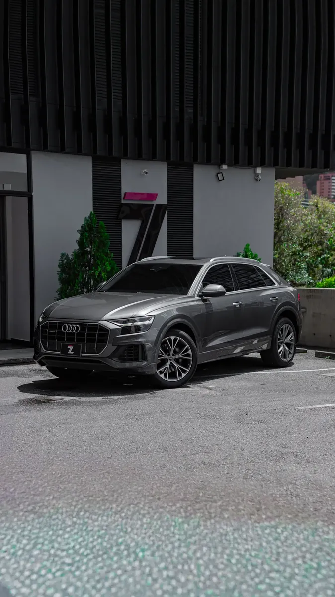 Audi Q8 55 tfsi 3.0 2021